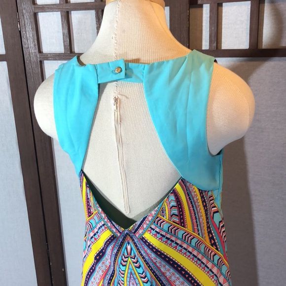 Juniors' Small Pink Owl /Yellow/Seafoam Sleeveless Shift Dress Keyhole Back - Picture 4 of 11